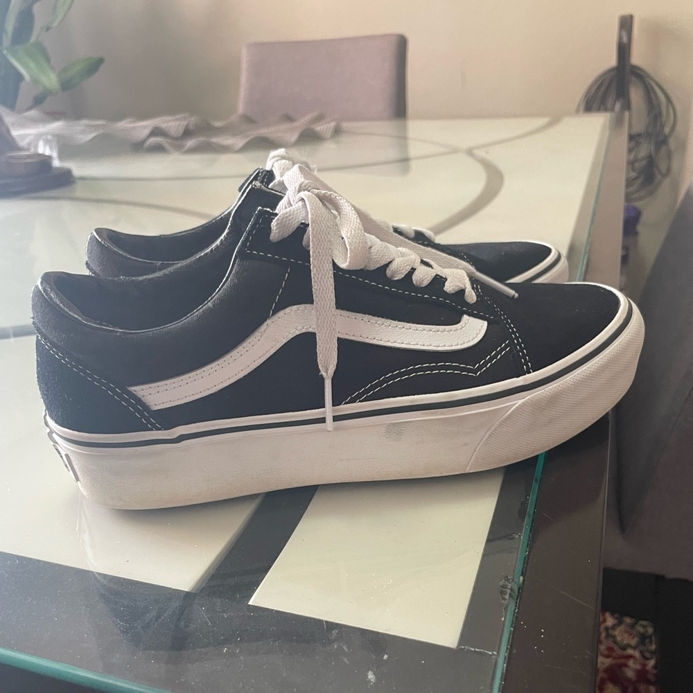 Vans Womens Black & White Old Skool Platform Shoe